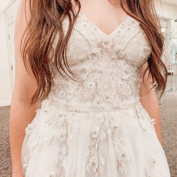 David's Bridal Dresses & Skirts - David’s bridal wedding dress, brand new never worn